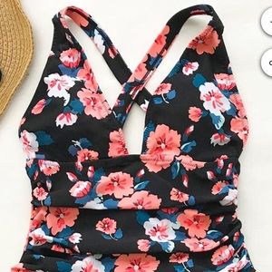 CUPSHE One Piece Floral Swimsuit